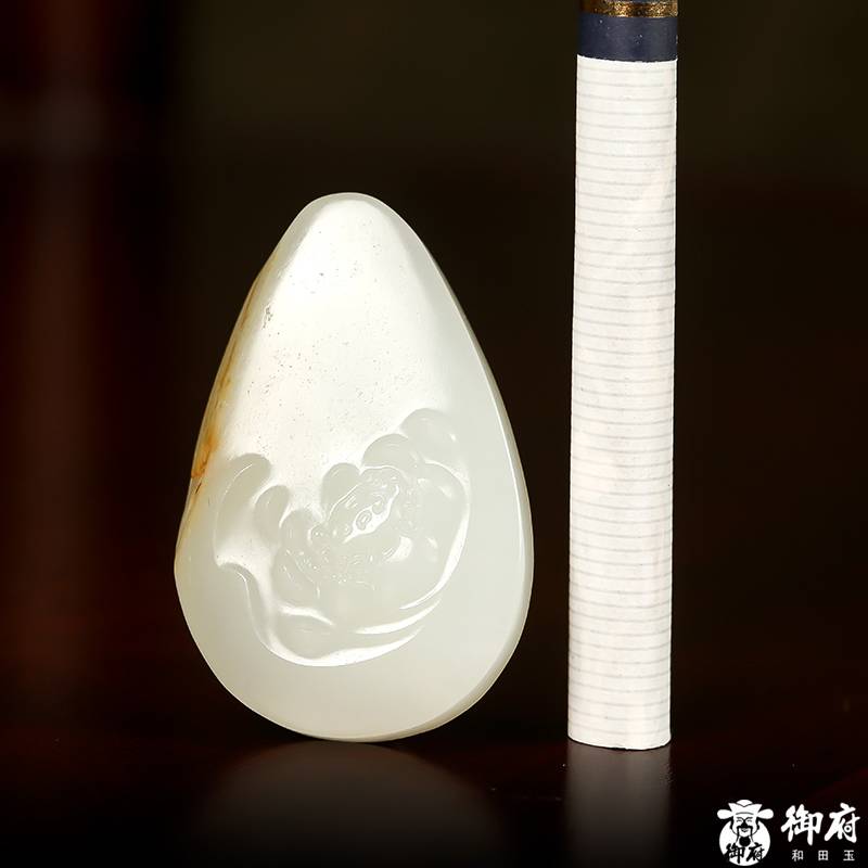 新疆和田玉灑金皮白玉籽玉掛件 榮華富貴19.2克 圖片3