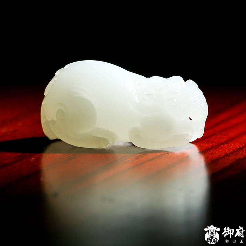 新疆和田玉灑金皮白玉籽玉 招財貔貅 18.3克