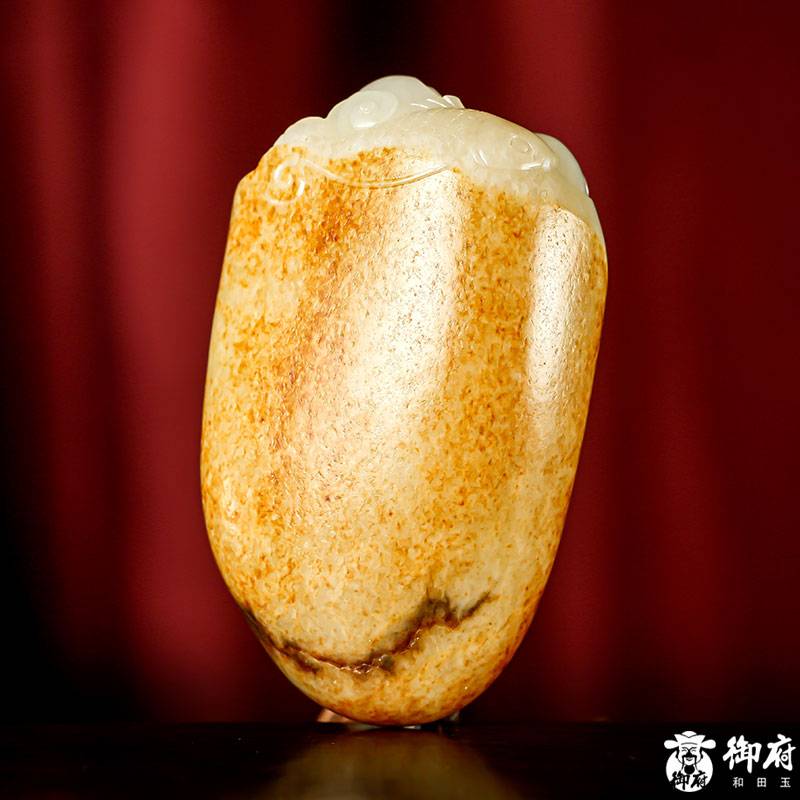 新疆和田玉灑金皮白玉籽玉把件 財(cái)神 210.2克 圖片8