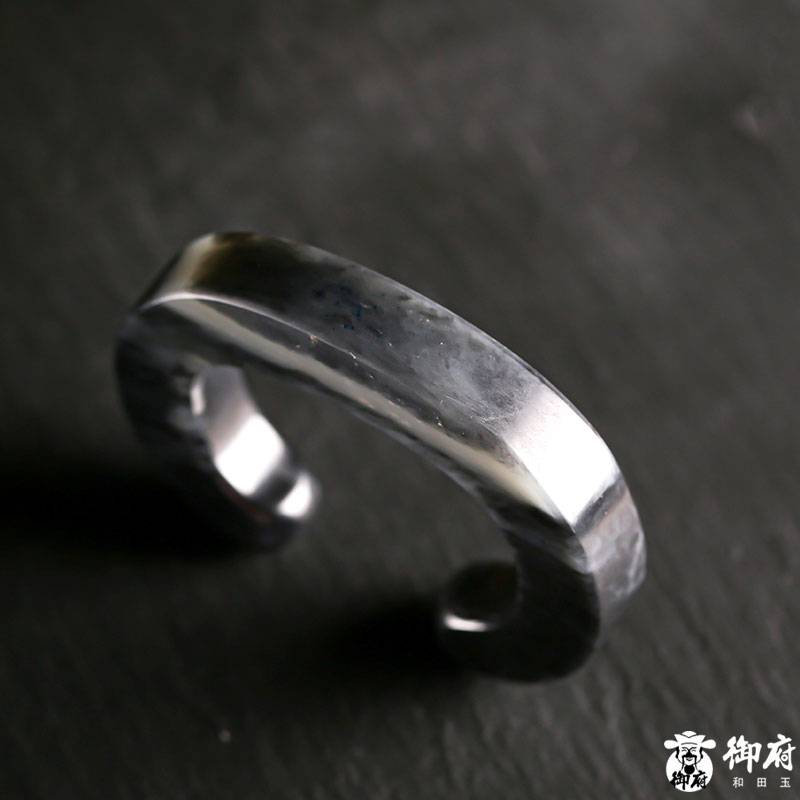 新疆和田玉原毛孔皮青花籽玉 開(kāi)口鐲 51.5mm 85克 圖片7