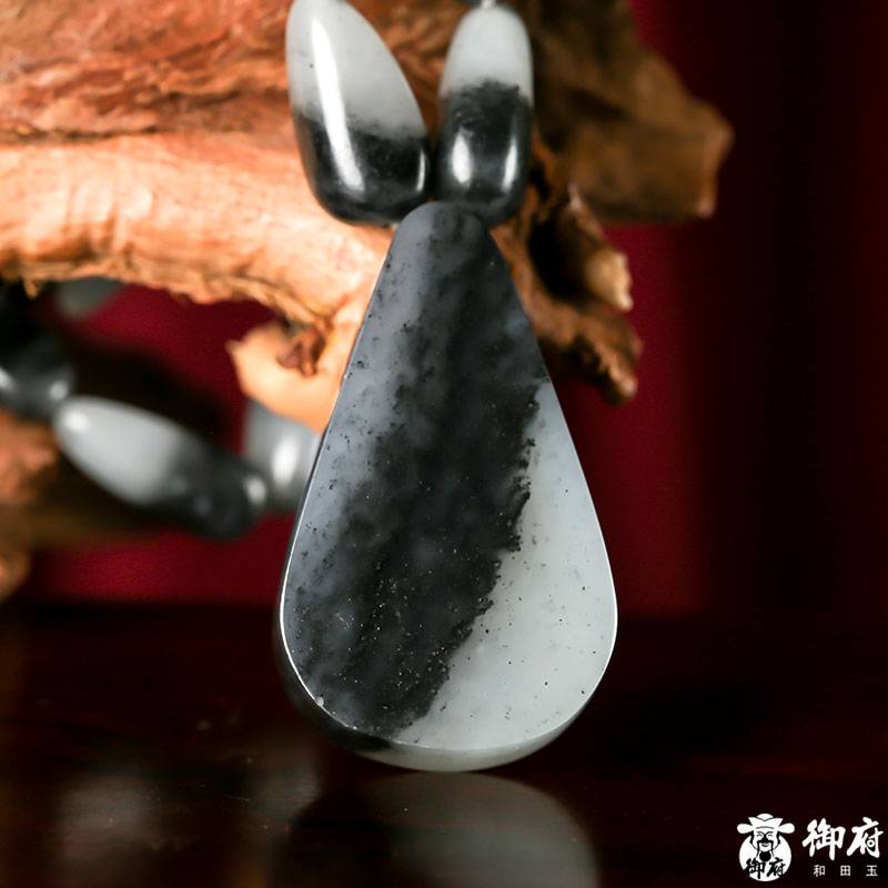 新疆和田玉青花籽玉鏈條吊墜 58.3克 圖片2