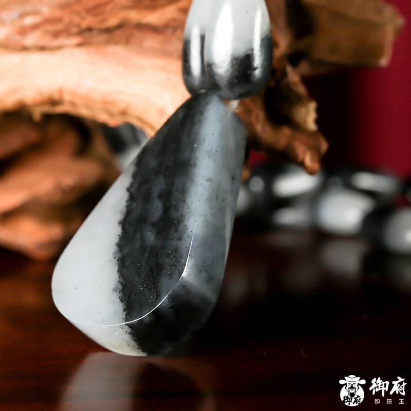 新疆和田玉青花籽玉鏈條吊墜 58.3克 圖片8