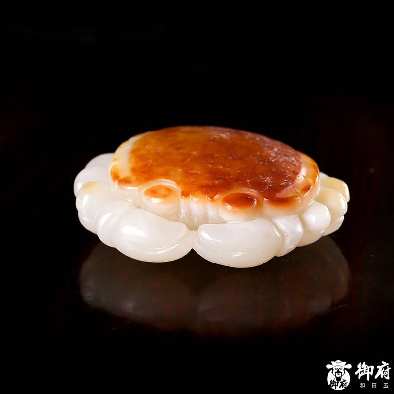 新疆和田玉棗紅皮白玉籽玉掛件 大鉗在握 20克 圖片4