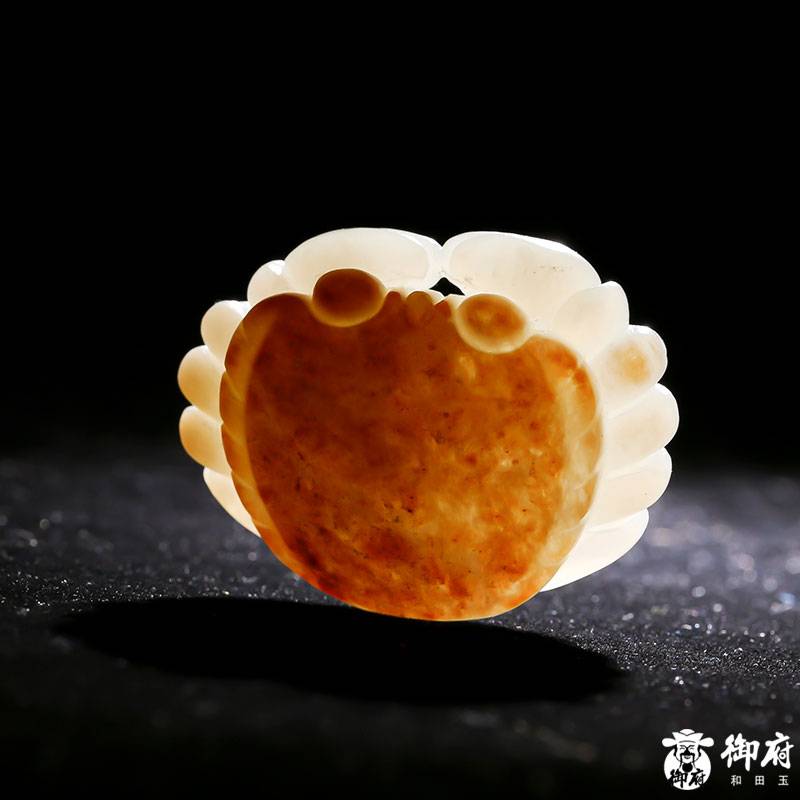 新疆和田玉棗紅皮白玉籽玉掛件 大鉗在握 20克 圖片9