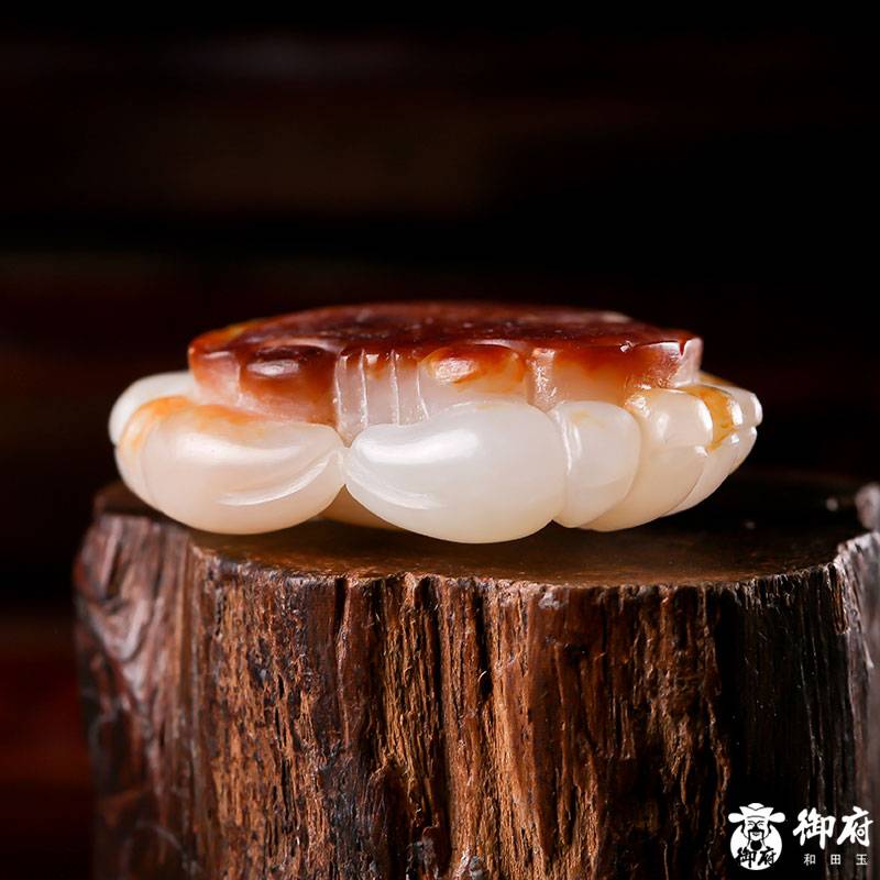 新疆和田玉棗紅皮白玉籽玉掛件 大鉗在握 13克 圖片9