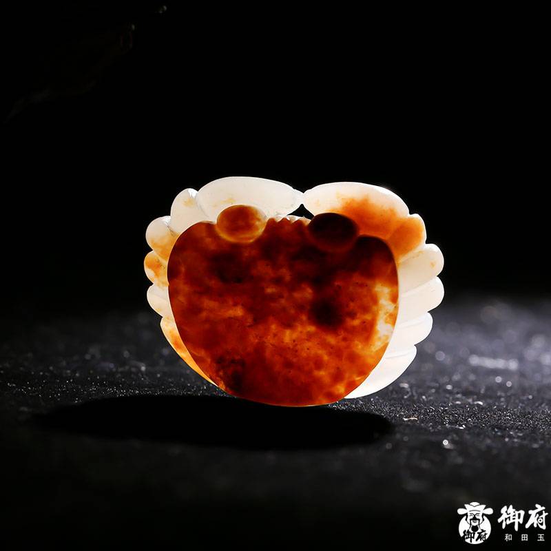 新疆和田玉棗紅皮白玉籽玉掛件 大鉗在握 13克 圖片10