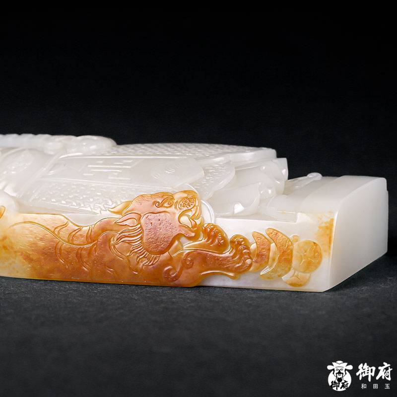 新疆和田玉红皮白玉籽玉把件 武财神 赵公明 301克 图片6