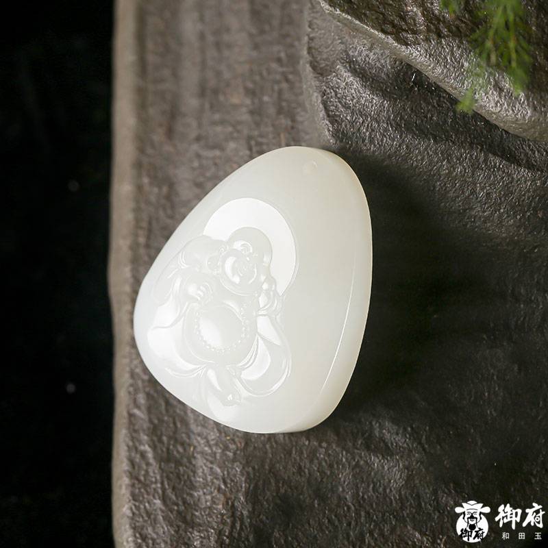 新疆和田玉原毛孔皮白玉籽玉掛件 彌勒笑佛 21.3克 圖片7
