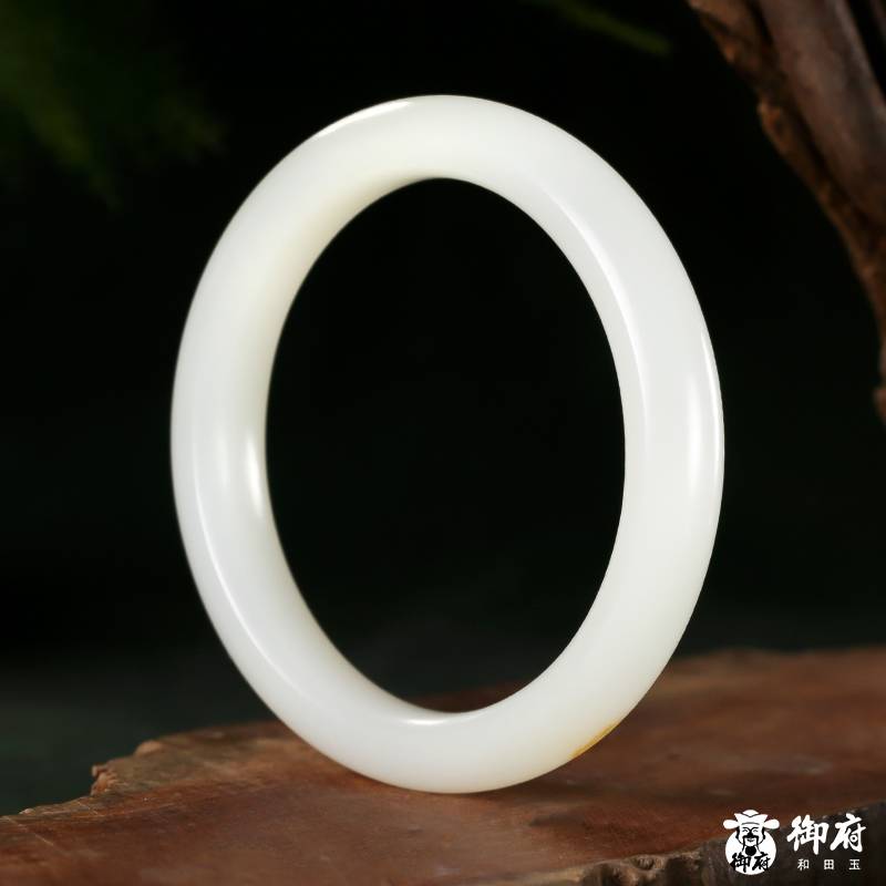 新疆和田白玉籽料灑金皮手鐲 74.8克 內(nèi)徑56.5 圖片11