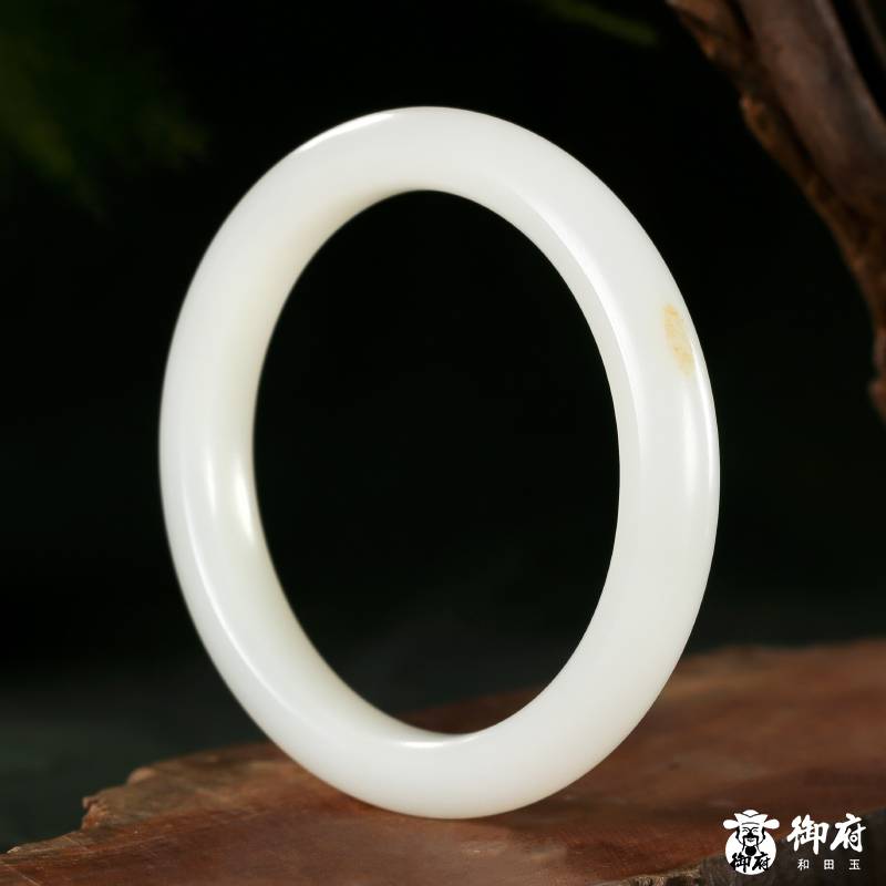 新疆和田白玉籽料灑金皮手鐲 74.8克 內(nèi)徑56.5 圖片13