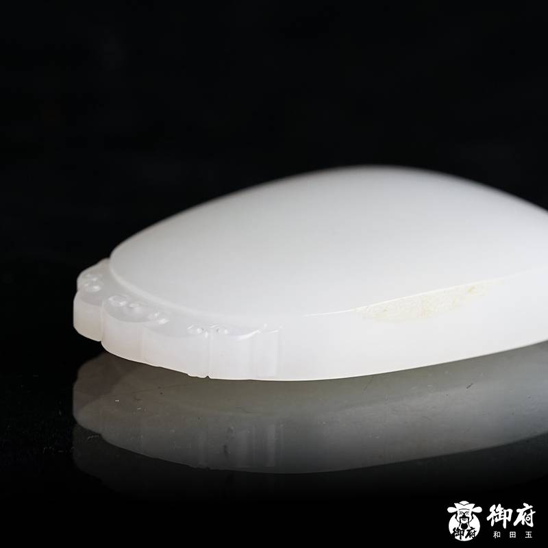 新疆和田玉洒金皮白玉籽玉 无事牌  27克 图片8