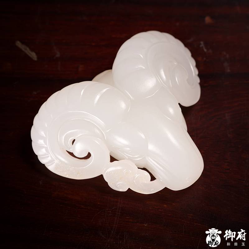 新疆和田玉原毛孔皮白玉籽玉掛件 樣樣如意 15.4克 圖片6