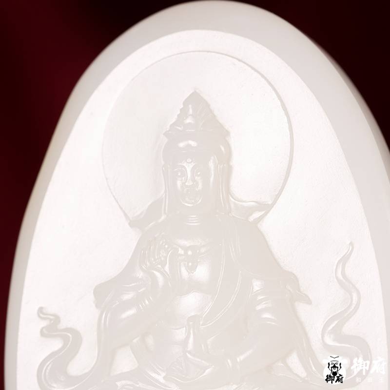 新疆和田玉灑金皮白玉籽料玉牌 凈瓶觀音 44.7克 圖片3