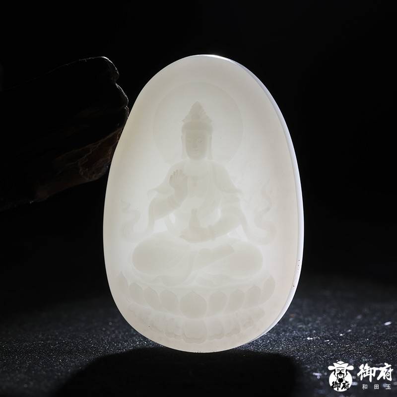 新疆和田玉灑金皮白玉籽料玉牌 凈瓶觀音 44.7克 圖片8