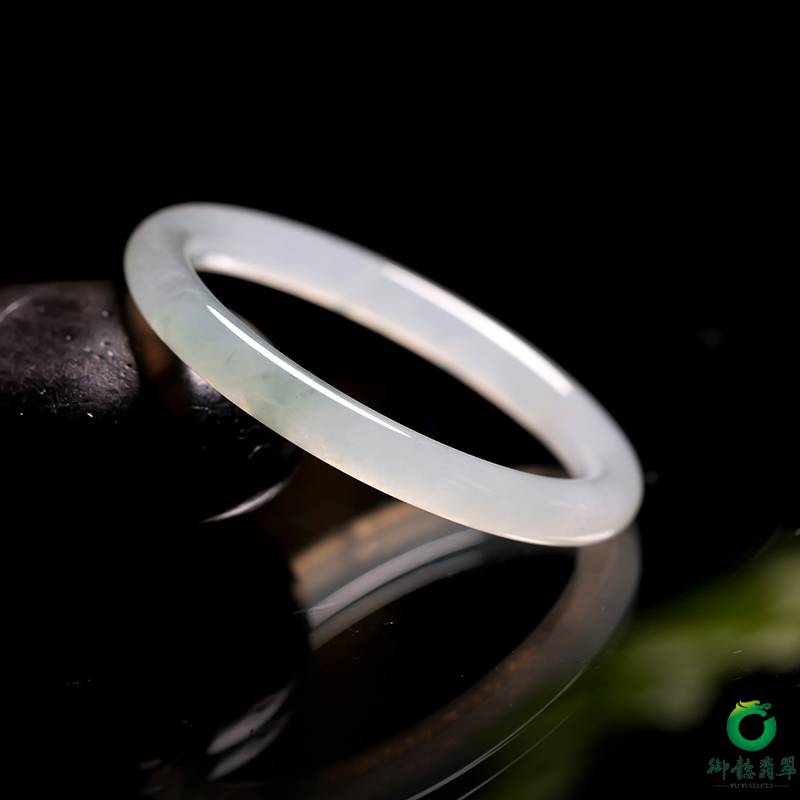 緬甸天然翡翠 冰飄藍(lán)花 福鐲 內(nèi)徑54.5mm 30.5克 圖片4