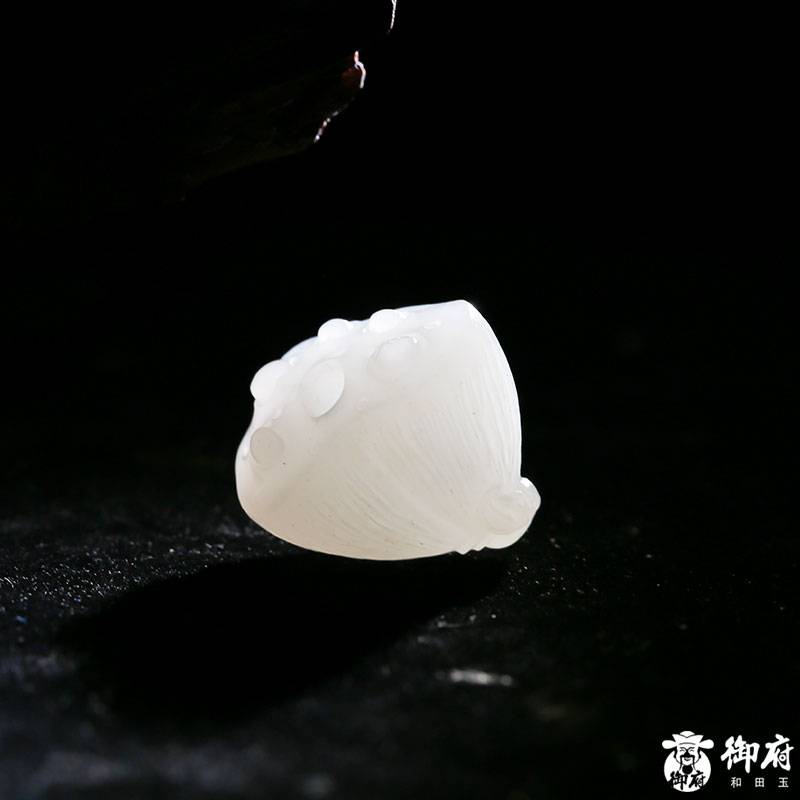 新疆和田玉紅皮白玉籽玉掛件 多子多福 10.8克 圖片10