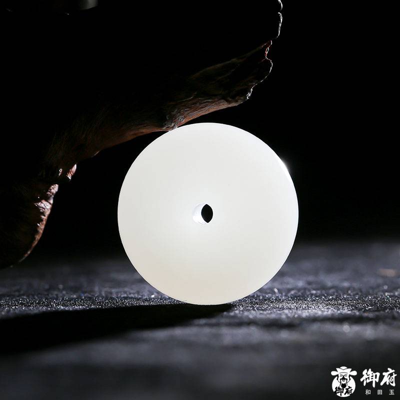 新疆和田玉原毛孔皮羊脂白玉籽玉掛件 平安扣 19克 圖片10