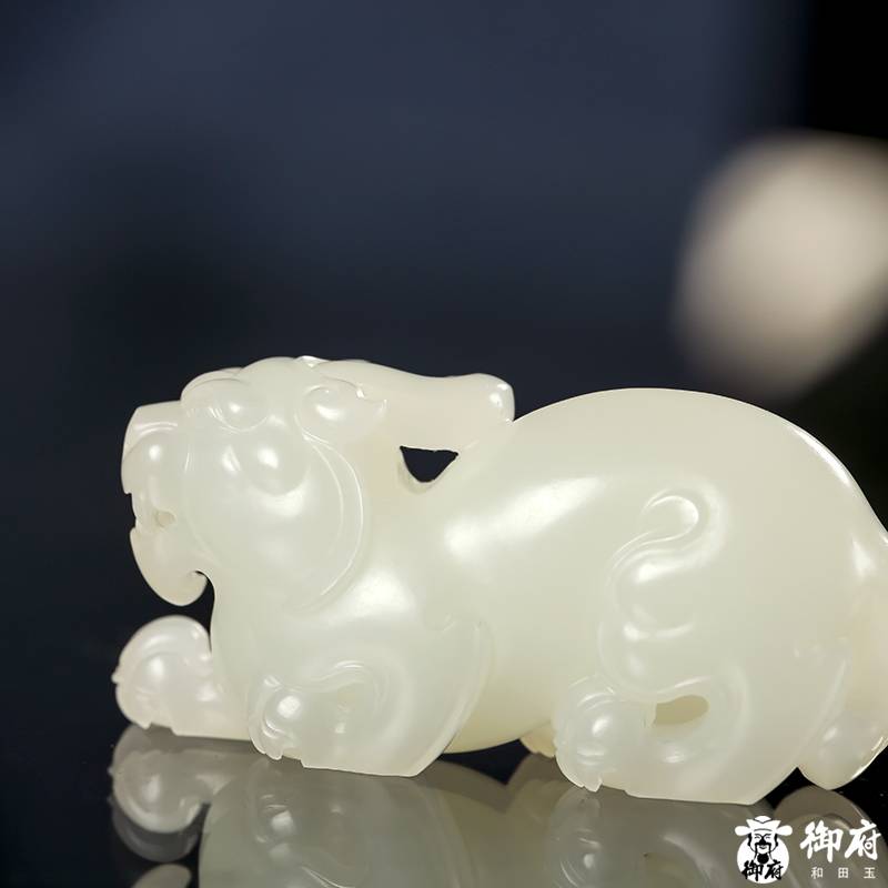 新疆和田玉原毛孔白玉籽玉掛件 貔貅 28.3克 圖片5