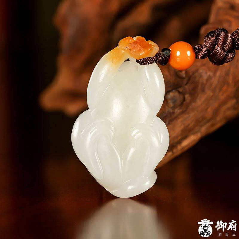 新疆和田黃皮白玉籽玉掛件 靈猴獻寶 15.5克 圖片2