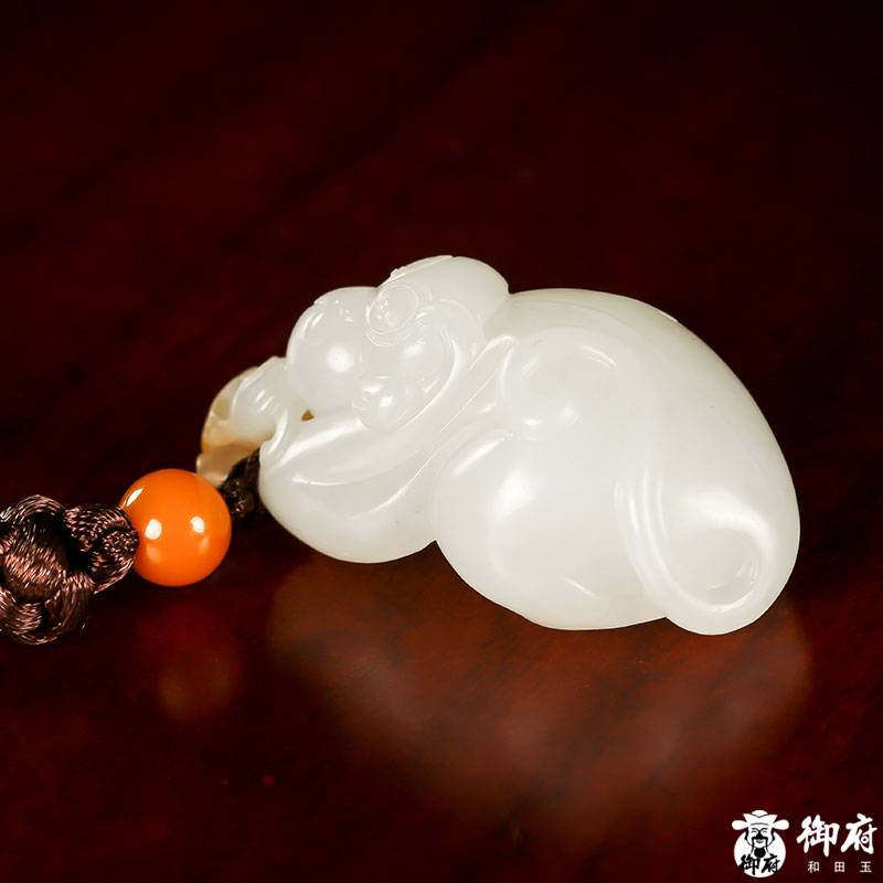 新疆和田黃皮白玉籽玉掛件 靈猴獻寶 15.5克 圖片7