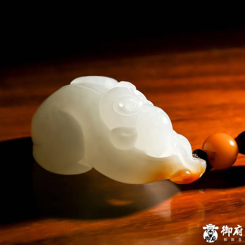 新疆和田黃皮白玉籽玉掛件 靈猴獻寶 15.5克 圖片8