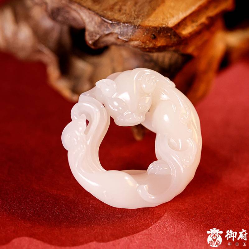 新疆和田玉白玉籽玉掛件 螭龍璧 22.2克 圖片5