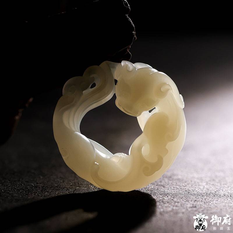 新疆和田玉白玉籽玉掛件 螭龍璧 22.2克 圖片8