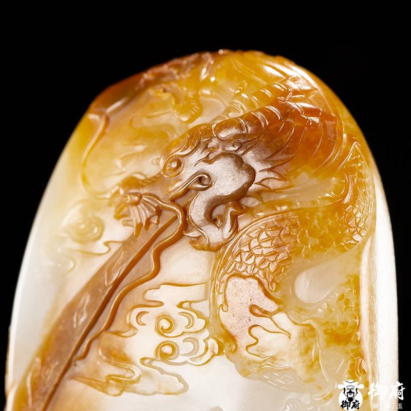 新疆和田紅皮白玉籽料插牌擺件 飛龍?jiān)谔?276.5g 圖片7