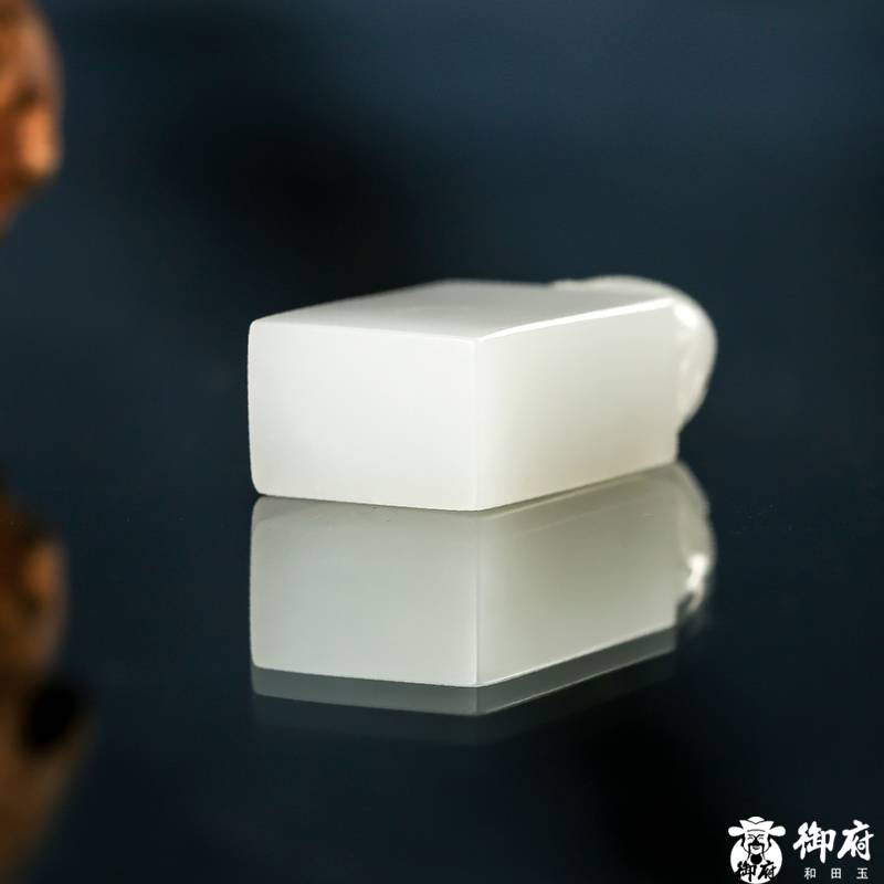 新疆和田玉白玉籽玉 福豬印章 10克 圖片3