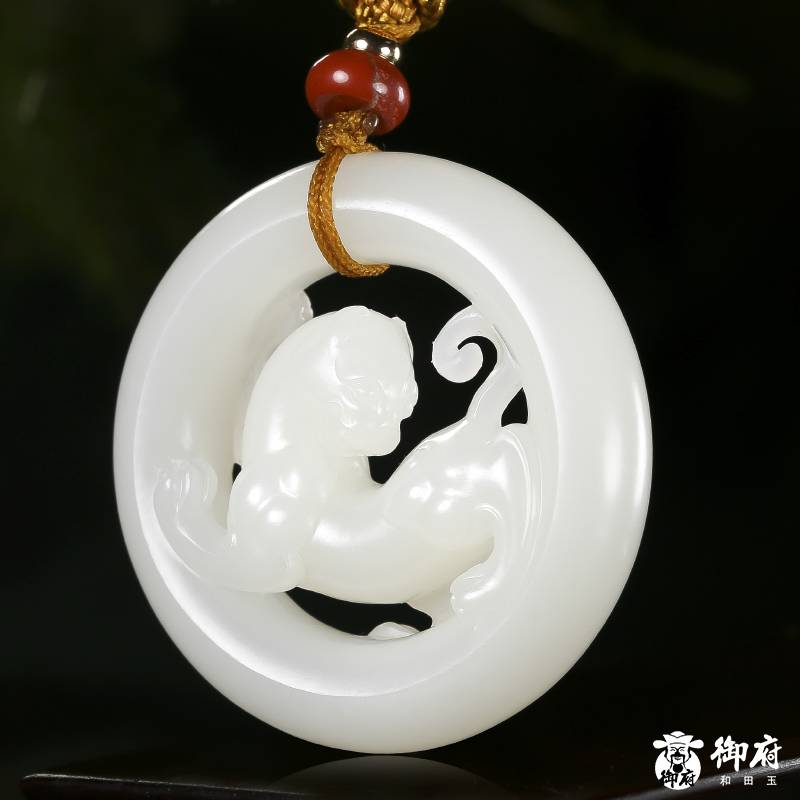 新疆和田玉白子籽玉挂件 虎环 46g 图片3