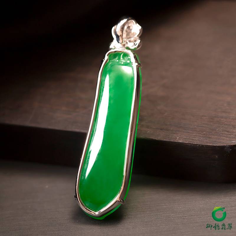 緬甸翡翠A貨18K金鑲嵌滿綠 掛墜 9克 圖片4