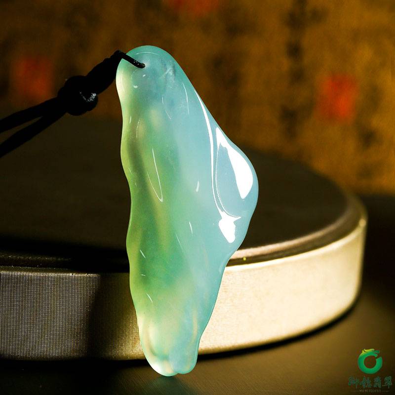 緬甸天然A貨翡翠冰種觀音掛件 30克 圖片2