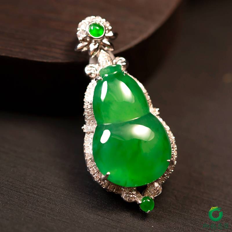 緬甸翡翠A貨18K金鑲鉆冰種滿綠掛件 福祿 5.3克 圖片4