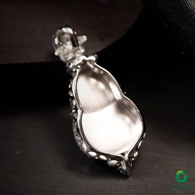 緬甸翡翠A貨18K金鑲鉆冰種滿綠掛件 福祿 5.3克 圖片5