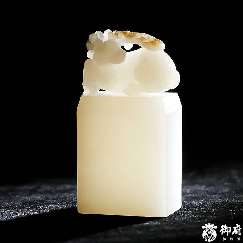 新疆和田玉秋梨皮白玉籽玉 一路如意印鈕 63克 圖片10