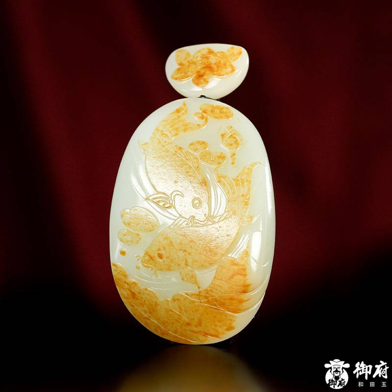 新疆和田玉黃皮白玉籽玉把件 連年有余 91.3克 圖片3