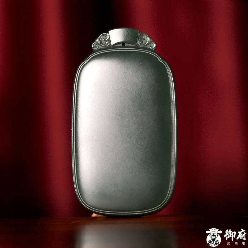 新疆和田玉青玉籽料 平安無事牌 59.3克 圖片2