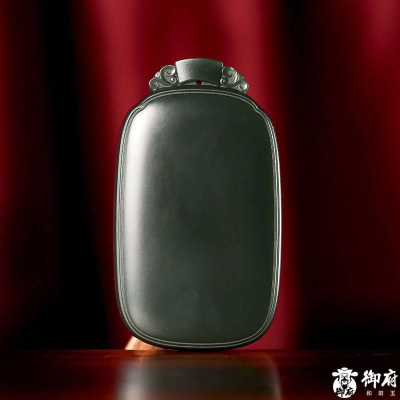 新疆和田玉青玉籽料 平安無事牌 59.3克 圖片6