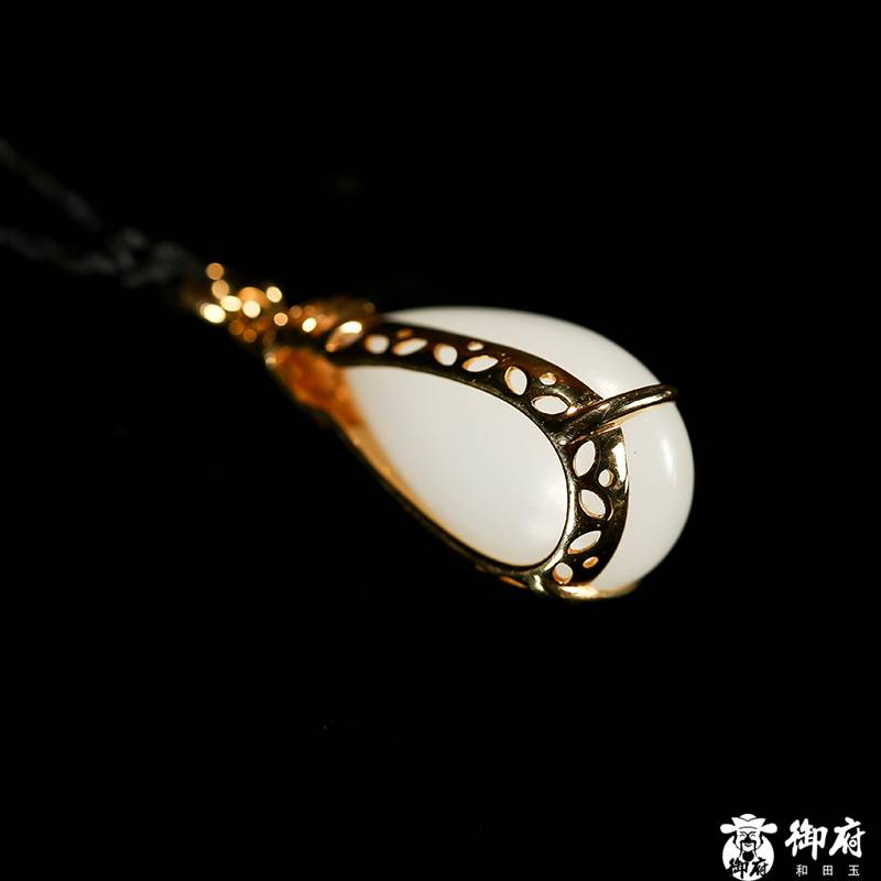 新疆和田白玉籽玉 金鑲吊墜 10克