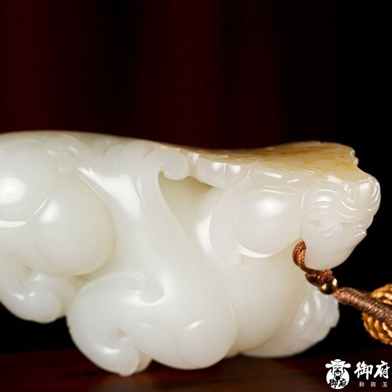 新疆和田原毛孔皮黃皮白玉籽玉把件 貔貅 92克 圖片2