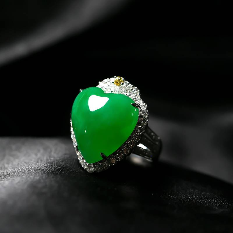 緬甸翡翠18k金鉆鑲冰種滿綠戒指吊墜兩用款 18.3克 內(nèi)徑17mm 圖片3