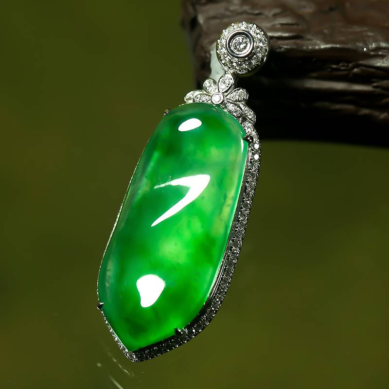 緬甸翡翠18k鉆鑲福豆吊墜 17克 圖片3