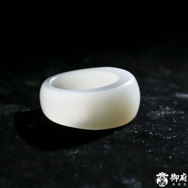 新疆和田玉白玉籽玉扳指 8.3克 圖片10