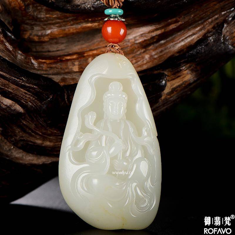 程四海大师作品新疆和田玉黄皮白玉籽玉挂件 持莲观音 50.8克
