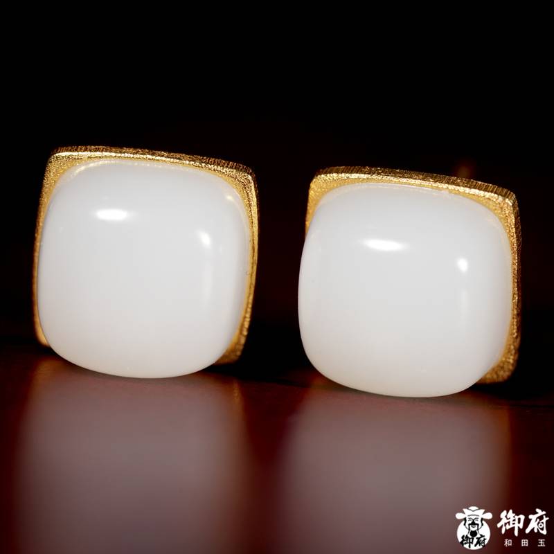 新疆和田玉白玉籽玉耳钉 暖玉方糖 2.8克 图片7