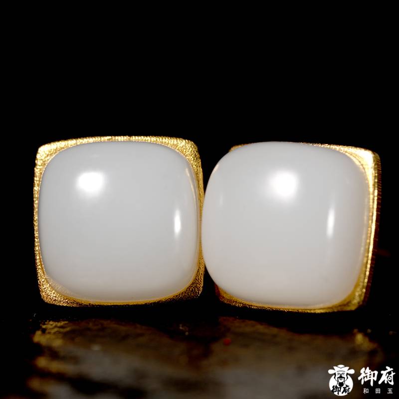新疆和田玉白玉籽玉耳钉 暖玉方糖 2.8克 图片9