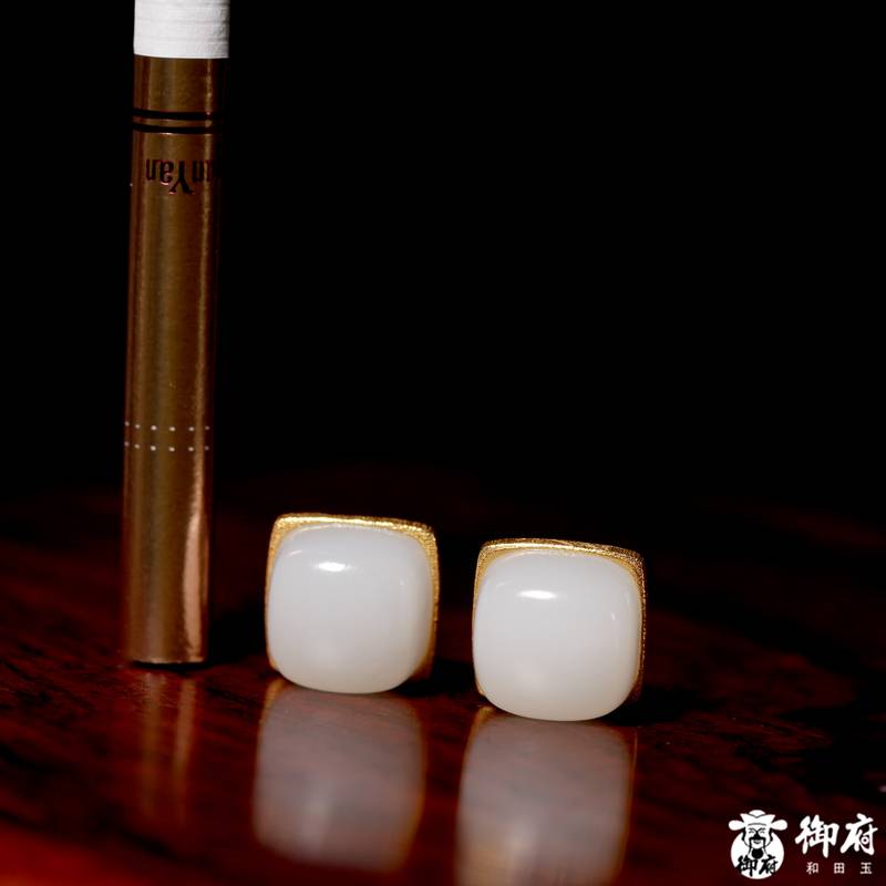 新疆和田玉白玉籽玉耳钉 暖玉方糖 2.8克 图片11