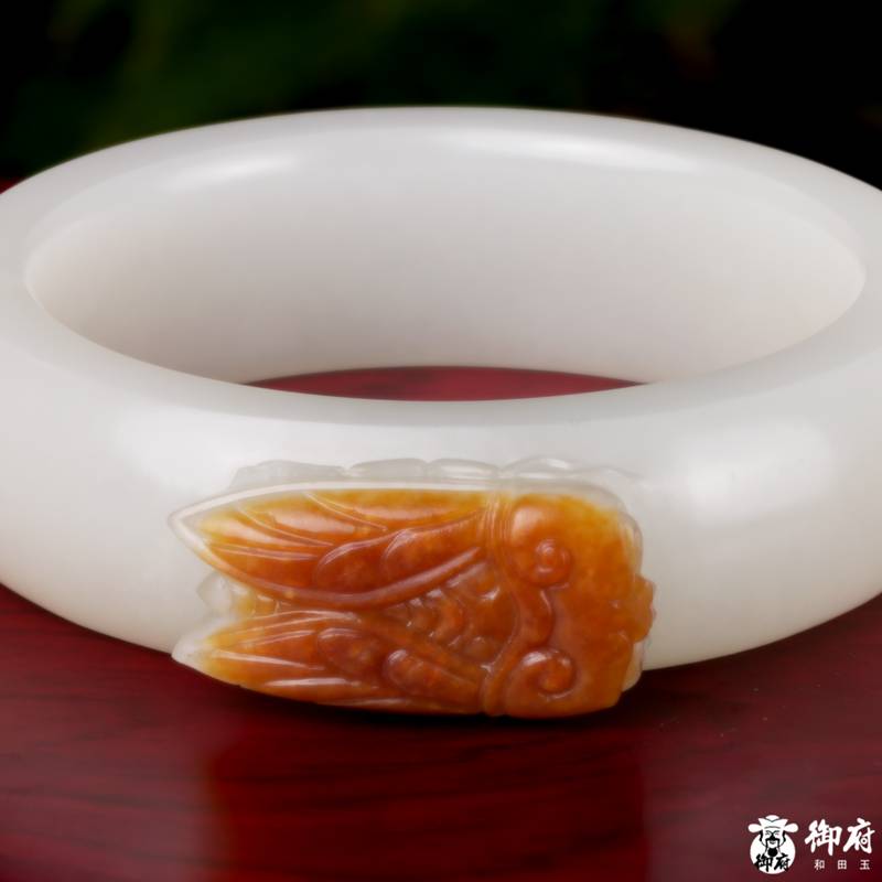 新疆和田玉红皮白玉籽玉手镯 一鸣惊人 内径57.0mm 119.2克 图片4