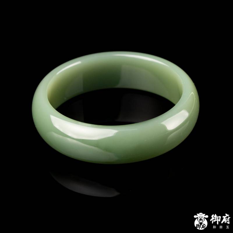 新疆和田玉青玉籽玉 手镯 69.8克 内径58.8mm 图片7