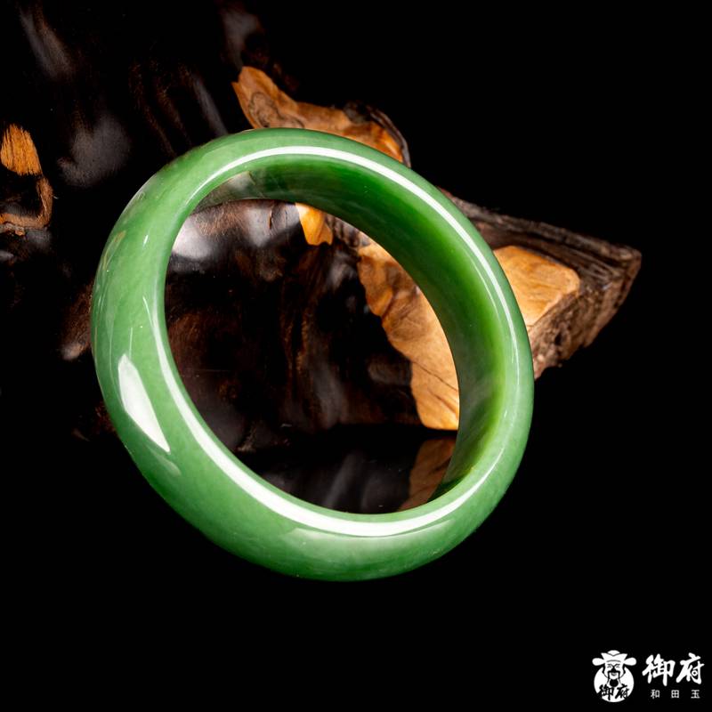 俄羅斯碧玉籽玉手鐲 63.6克 內(nèi)徑58mm 圖片8